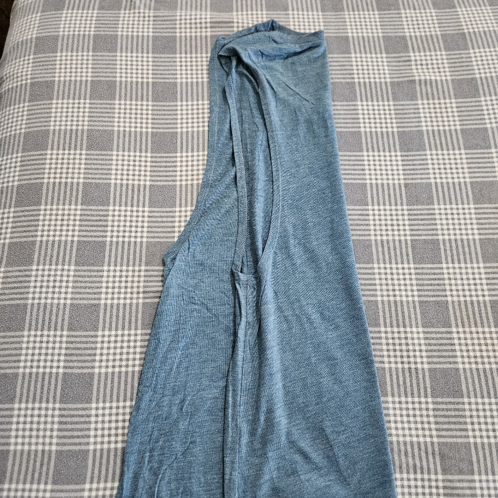 Explicit Tank - Picture 4 of 5